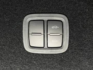 PORSCHE Cayenne Platinum Edition   Luftfederung   ACC