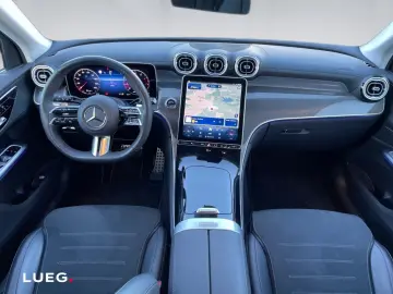 MERCEDES-BENZ GLC 200 4MATIC AMG AHK MEMORY LENKRHZ RÜCKFKAM