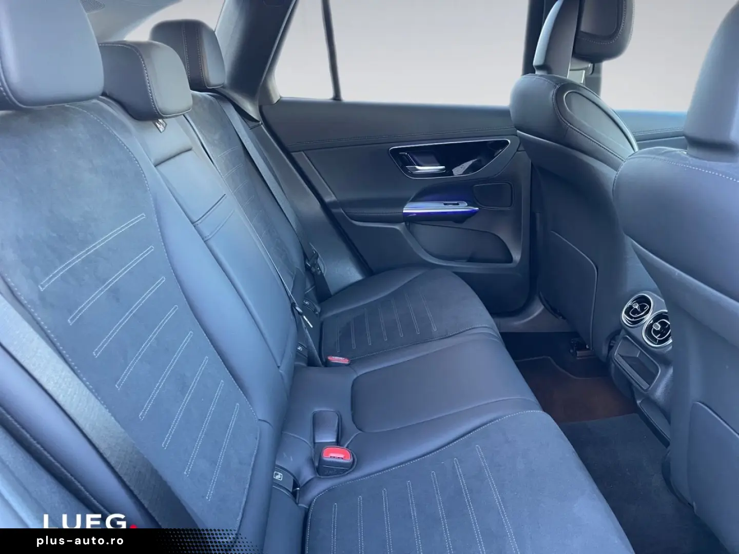 MERCEDES-BENZ GLC 200 4MATIC AMG AHK MEMORY LENKRHZ RÜCKFKAM