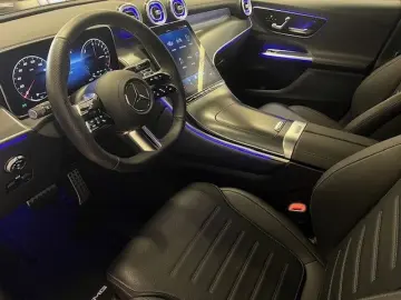 MERCEDES-BENZ GLC 300 e 4Matic AMG-Line AHK Leder