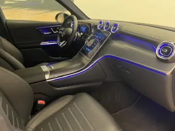 MERCEDES-BENZ GLC 300 e 4Matic AMG-Line AHK Leder