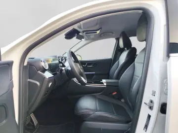 MERCEDES-BENZ GLC 300 e 4M DISTR  SITZKLIMA DIGILIGHT 360