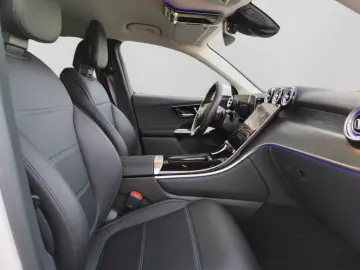 MERCEDES-BENZ GLC 300 e 4M DISTR  SITZKLIMA DIGILIGHT 360