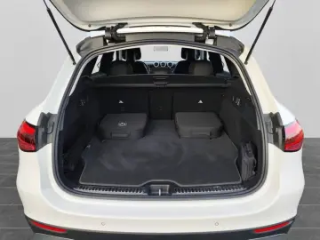 MERCEDES-BENZ GLC 300 e 4M DISTR  SITZKLIMA DIGILIGHT 360