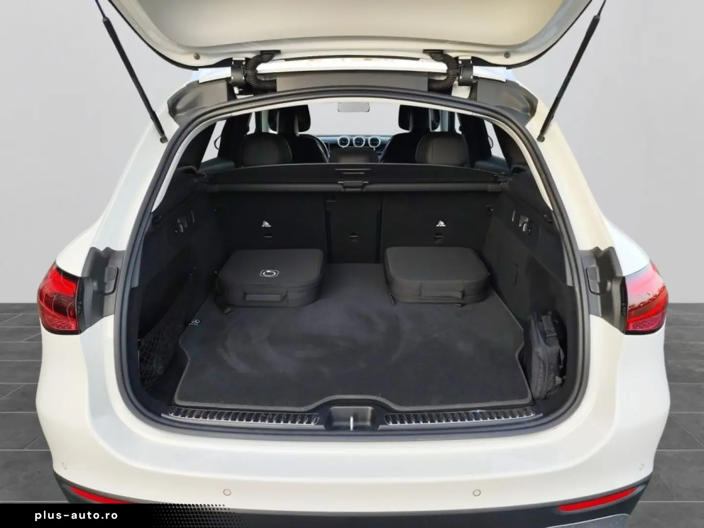 MERCEDES-BENZ GLC 300 e 4M DISTR  SITZKLIMA DIGILIGHT 360