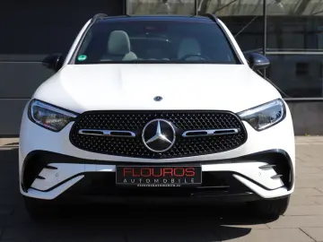 MERCEDES-BENZ GLC 220 d 4Matic AMG Burmester Panorama Kamera