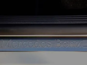 MERCEDES-BENZ GLC 220 d 4Matic AMG Burmester Panorama Kamera