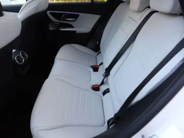 MERCEDES-BENZ GLC 220 d 4Matic AMG Burmester Panorama Kamera