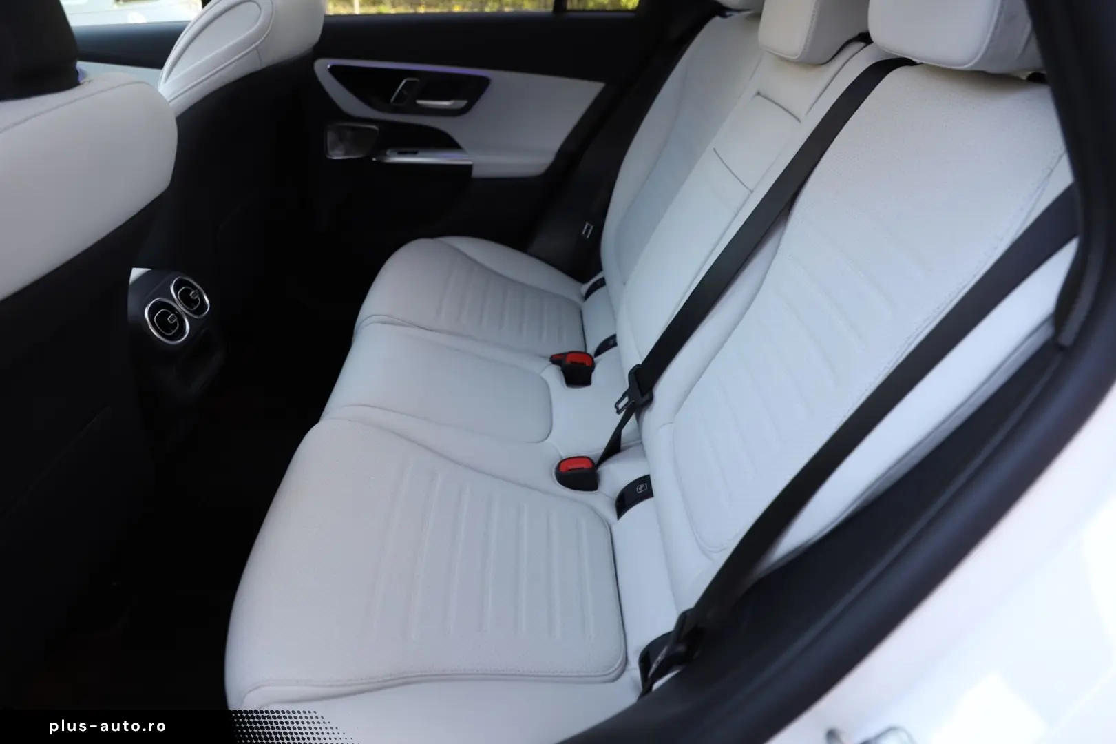 MERCEDES-BENZ GLC 220 d 4Matic AMG Burmester Panorama Kamera