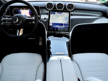 MERCEDES-BENZ GLC 220 d 4Matic AMG Burmester Panorama Kamera