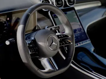 MERCEDES-BENZ GLC 220 d 4Matic AMG Burmester Panorama Kamera