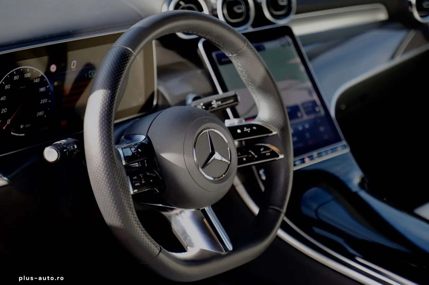 MERCEDES-BENZ GLC 220 d 4Matic AMG Burmester Panorama Kamera