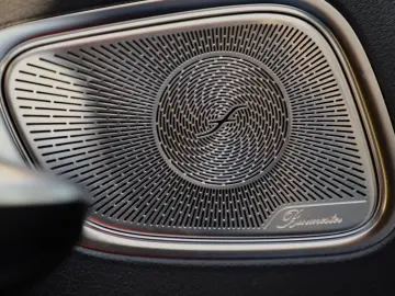 MERCEDES-BENZ GLC 220 d 4Matic AMG Burmester Panorama Kamera