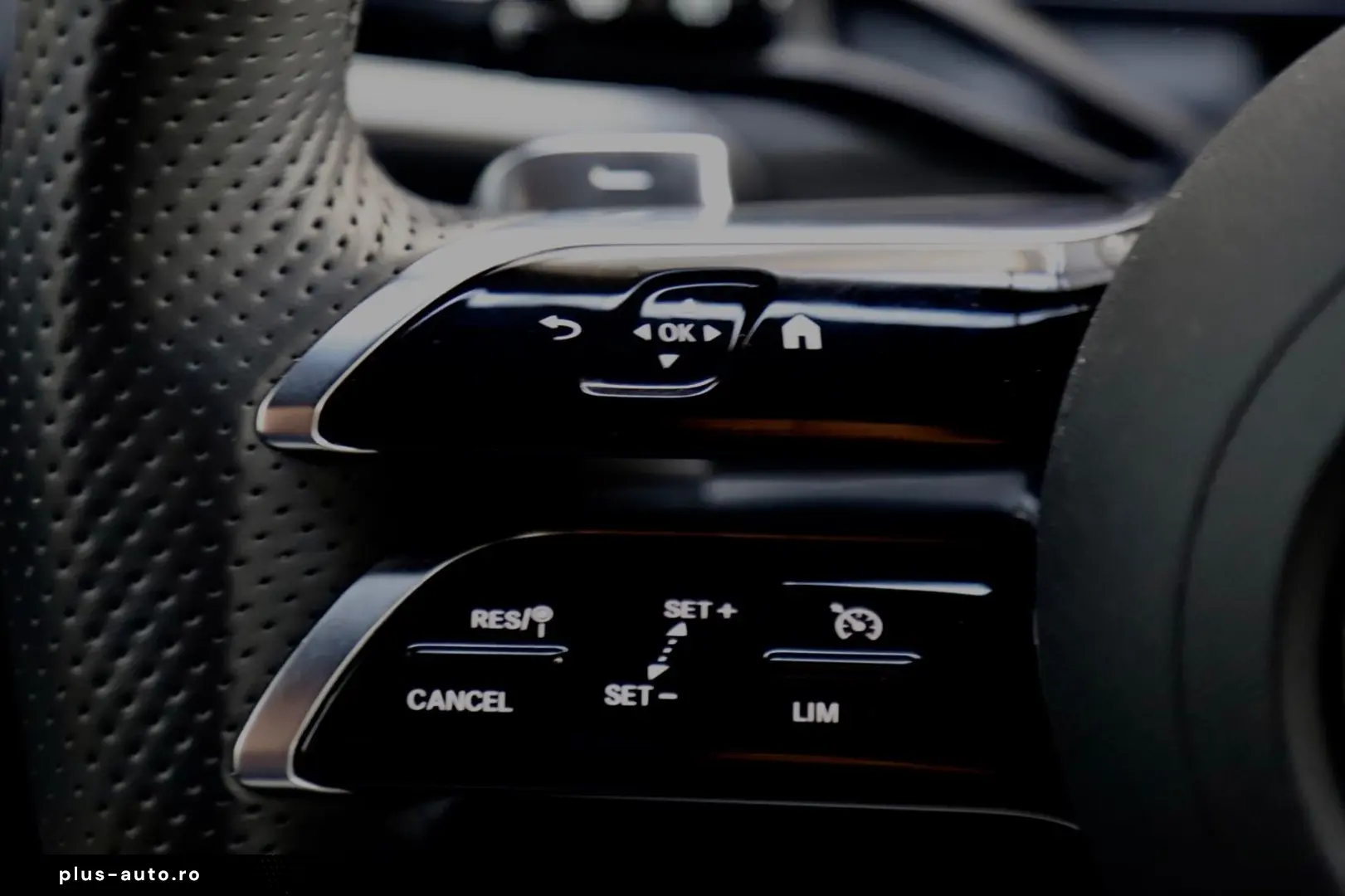 MERCEDES-BENZ GLC 220 d 4Matic AMG Burmester Panorama Kamera