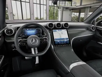 MERCEDES-BENZ GLC 300 e 4M AMG  Night  D.-Light  AHK  Distr.