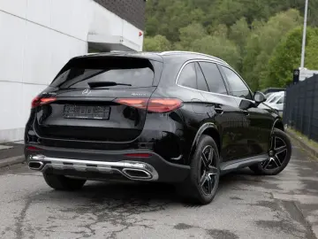 MERCEDES-BENZ GLC 300 e 4M AMG-Sport DIGITAL 360 Pan&hellip;