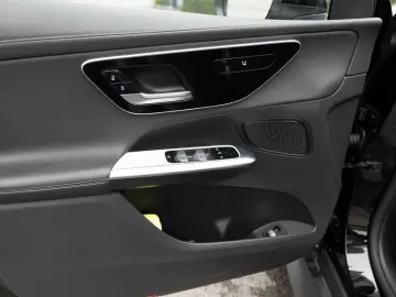 MERCEDES-BENZ GLC 300 e 4M AMG-Sport DIGITAL 360 Pan&hellip;