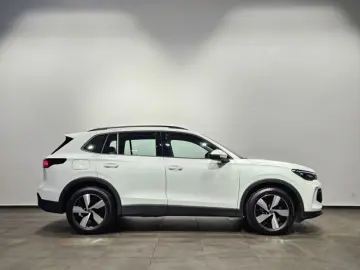 VW Tiguan 1.5 eTSI Led Virtual Kamera ACC AHK 18''