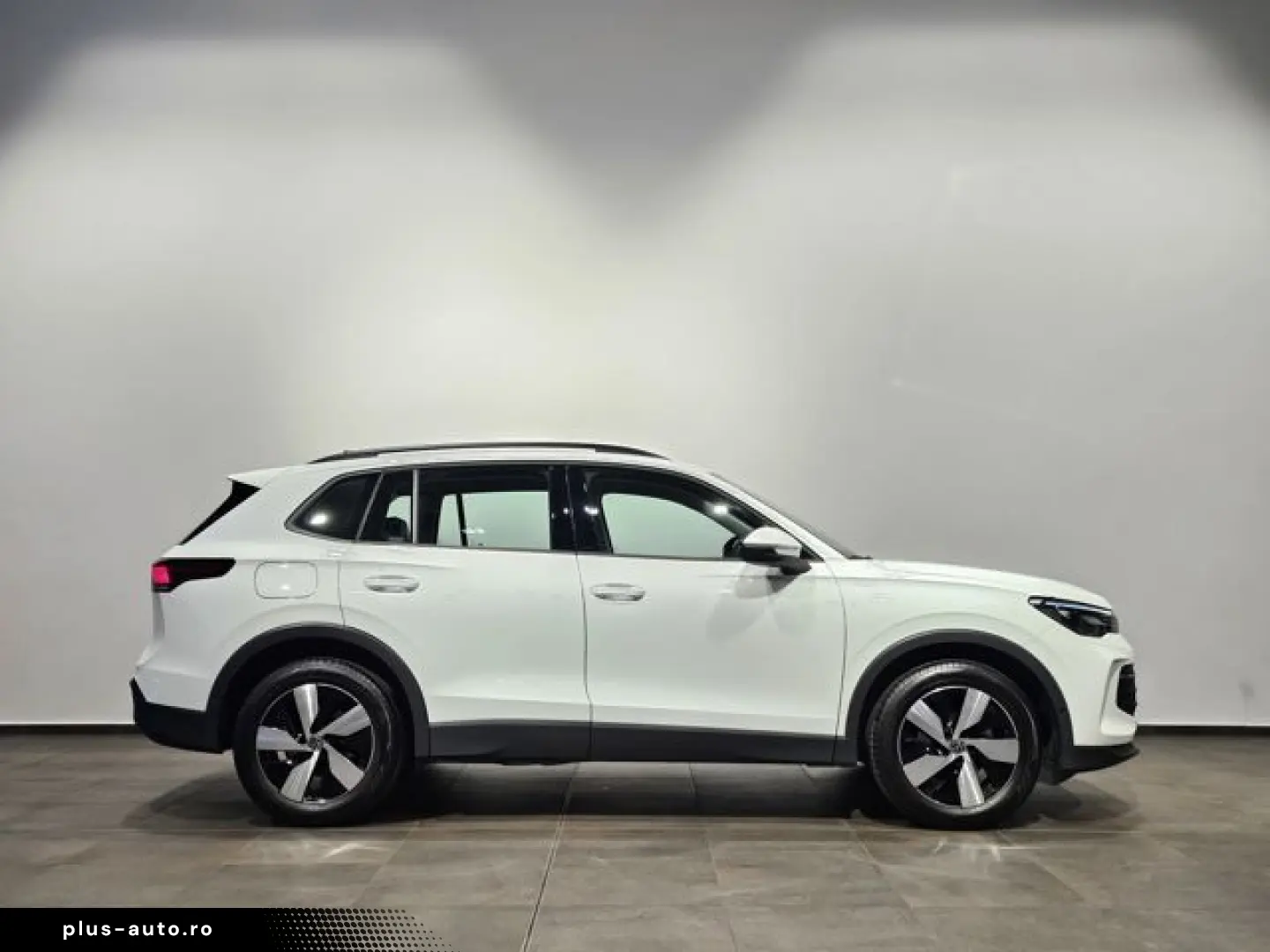 VW Tiguan 1.5 eTSI Led Virtual Kamera ACC AHK 18''