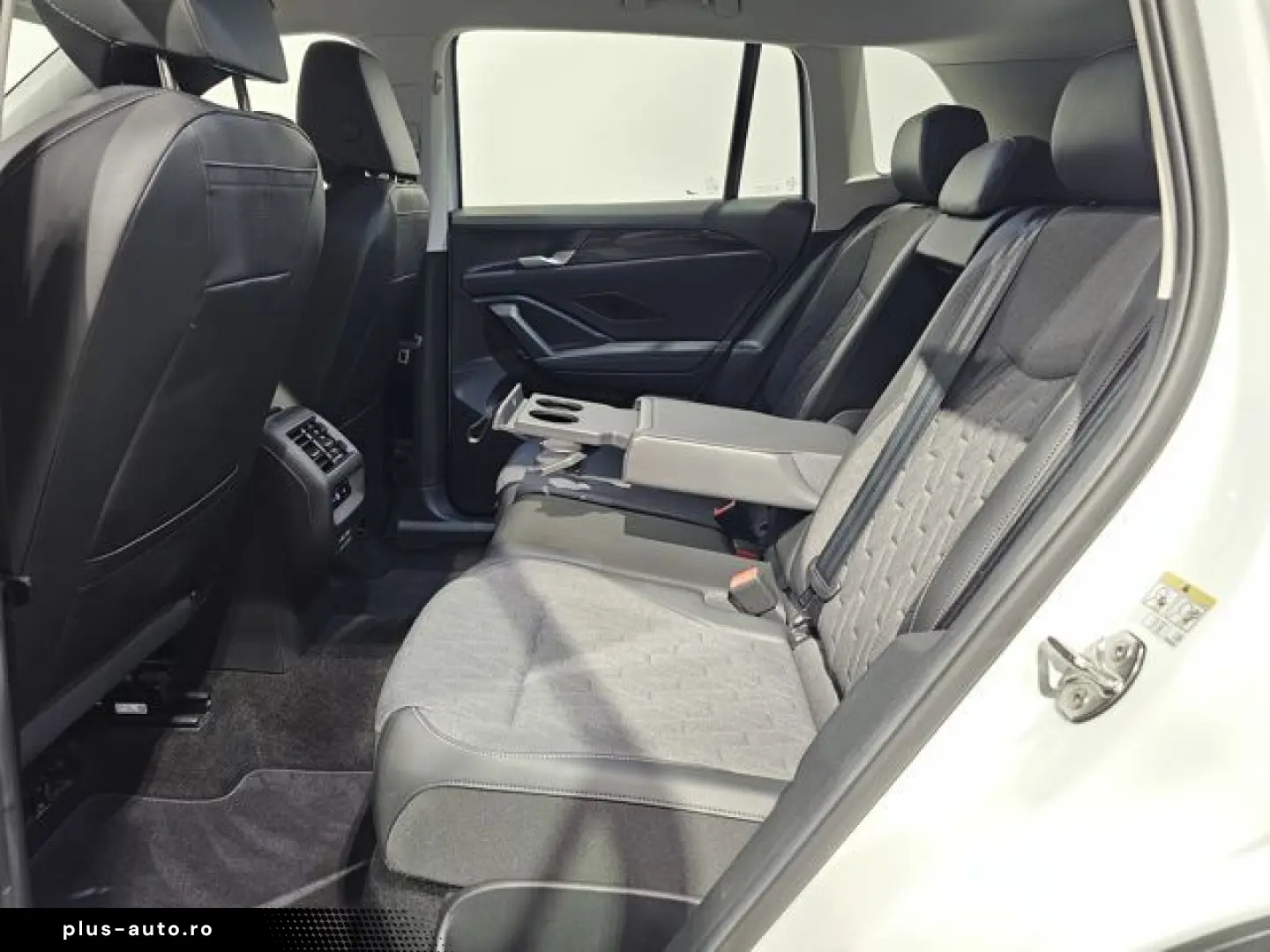 VW Tiguan 1.5 eTSI Led Virtual Kamera ACC AHK 18''