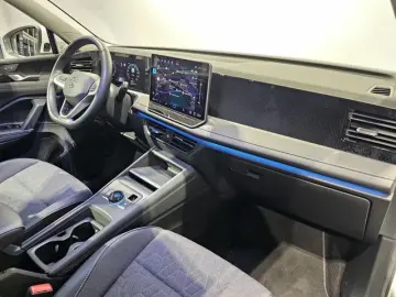 VW Tiguan 1.5 eTSI Led Virtual Kamera ACC AHK 18''