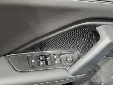 VW Tiguan 1.5 eTSI Led Virtual Kamera ACC AHK 18''