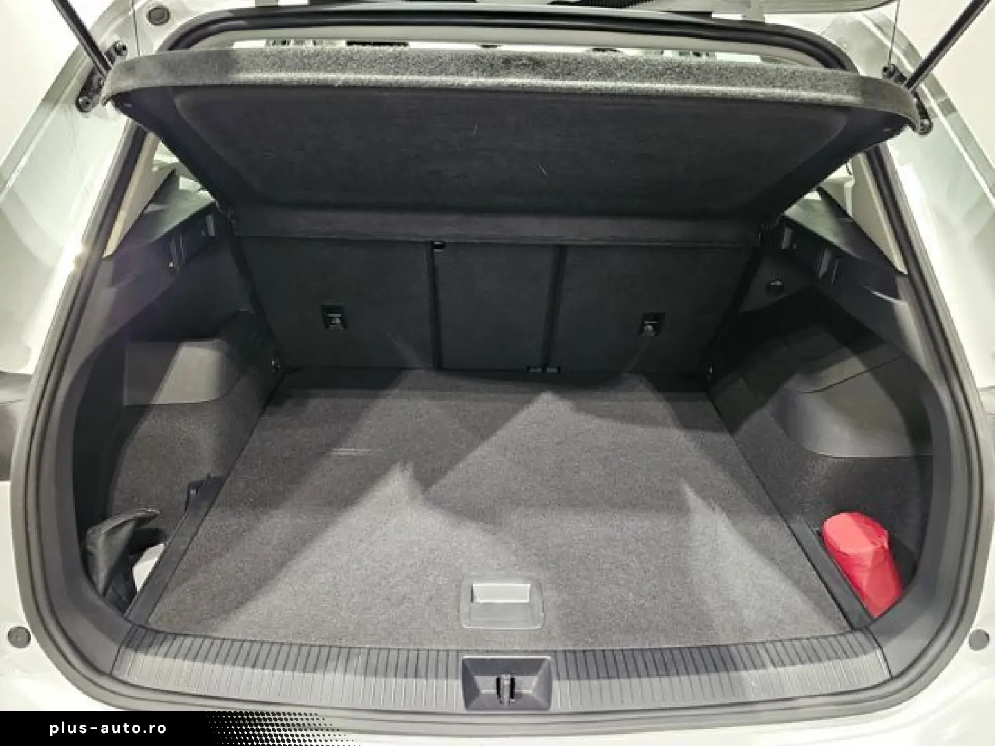 VW Tiguan 1.5 eTSI Led Virtual Kamera ACC AHK 18''