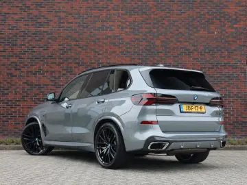 BMW X5 50e xDrive   Pano - AHK - HUD