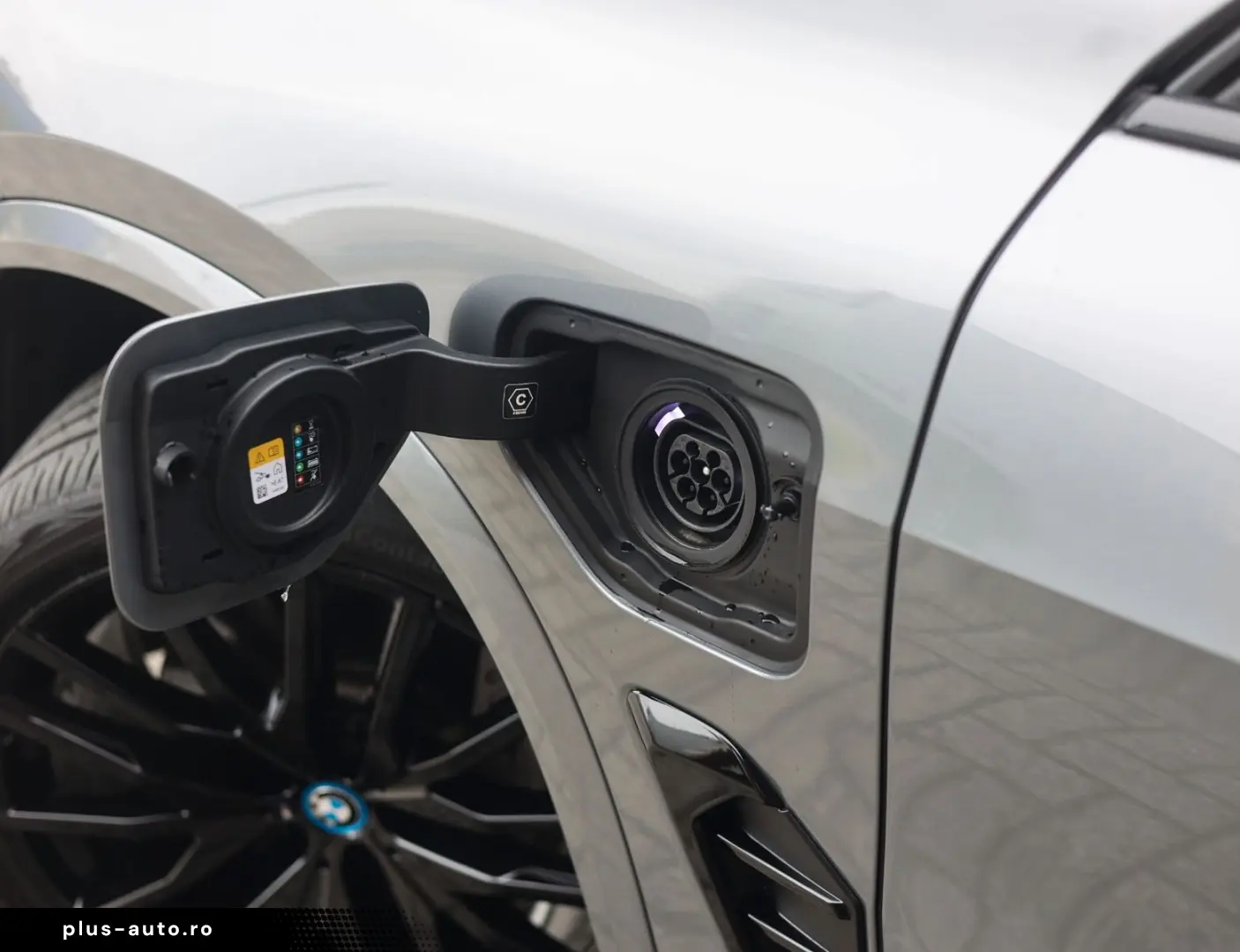 BMW X5 50e xDrive   Pano - AHK - HUD