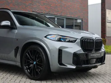 BMW X5 50e xDrive   Pano - AHK - HUD