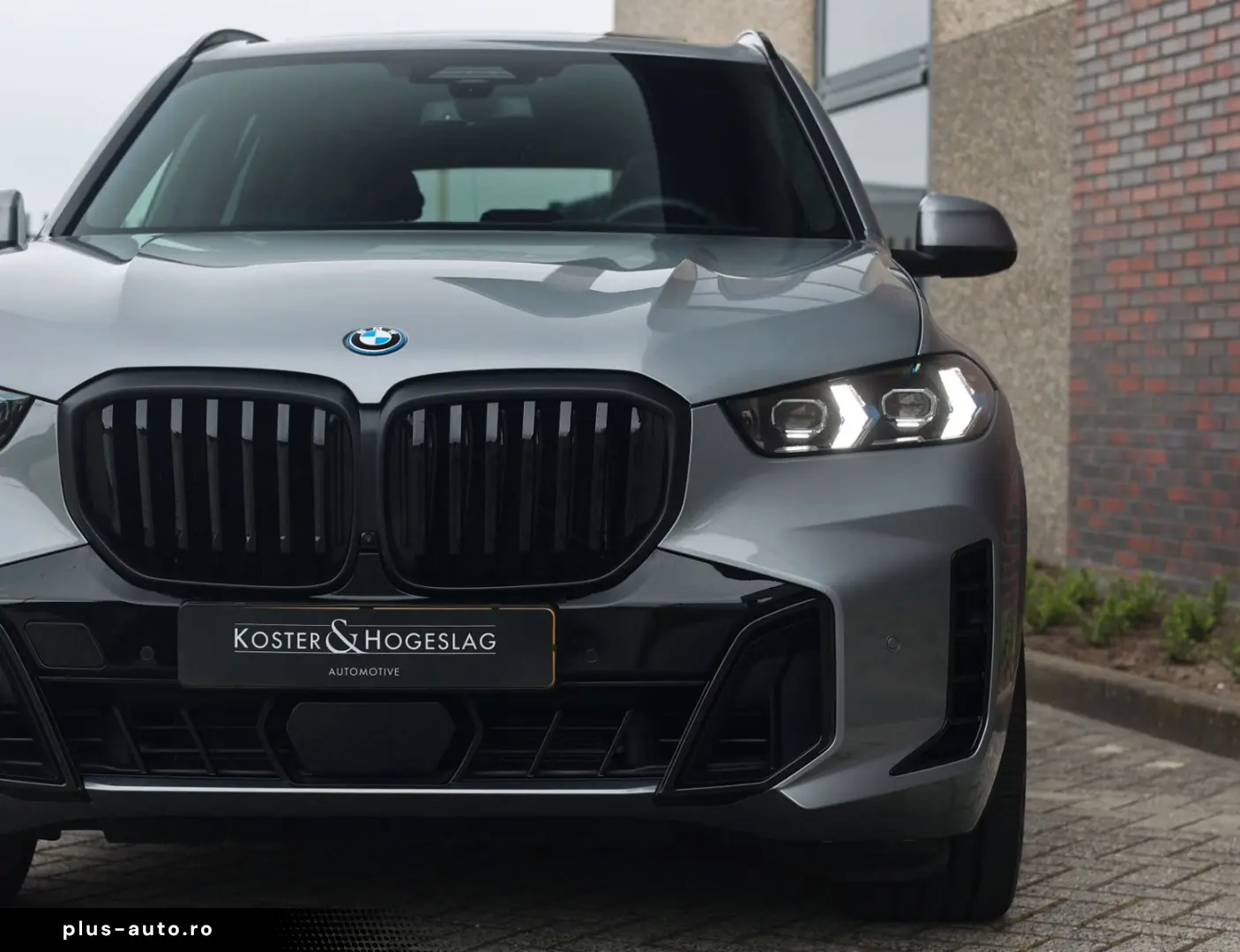 BMW X5 50e xDrive   Pano - AHK - HUD
