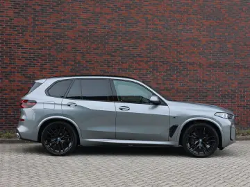 BMW X5 50e xDrive   Pano - AHK - HUD