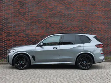 BMW X5 50e xDrive   Pano - AHK - HUD