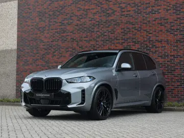 BMW X5 50e xDrive   Pano - AHK - HUD