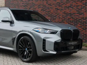 BMW X5 50e xDrive   Pano - AHK - HUD