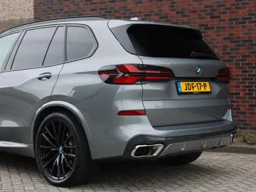 BMW X5 50e xDrive   Pano - AHK - HUD