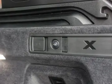 BMW X5 50e xDrive   Pano - AHK - HUD