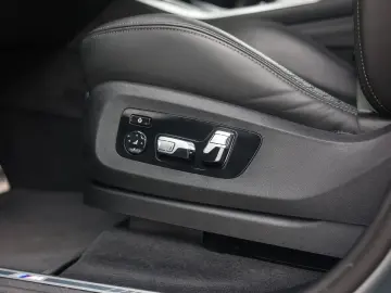 BMW X5 50e xDrive   Pano - AHK - HUD