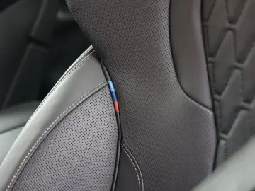 BMW X5 50e xDrive   Pano - AHK - HUD