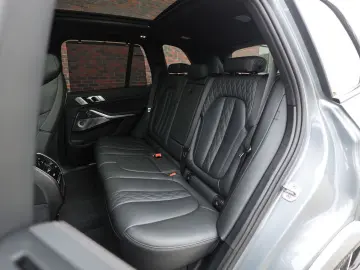 BMW X5 50e xDrive   Pano - AHK - HUD