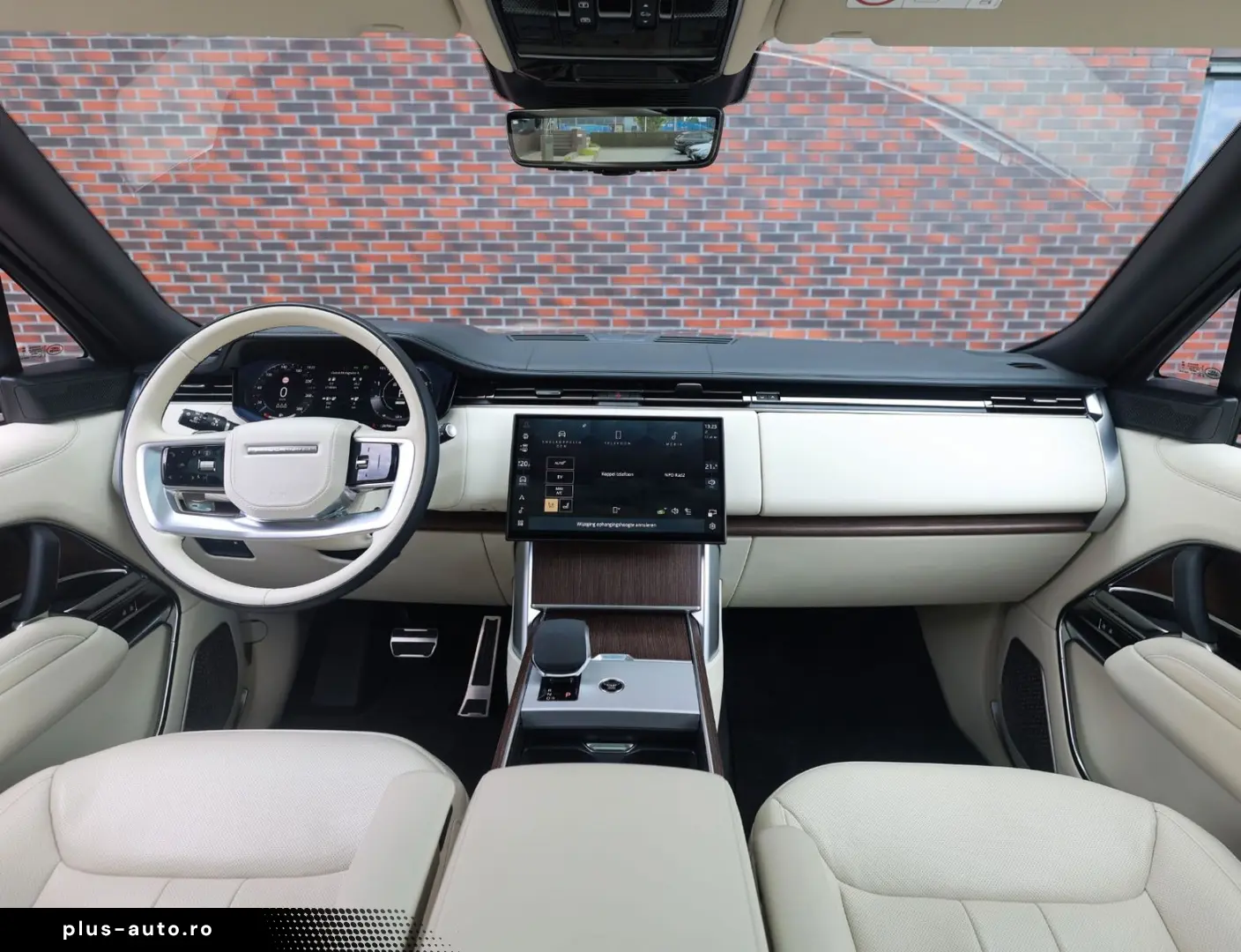 LAND ROVER Range Rover P460e Autobiography LWB