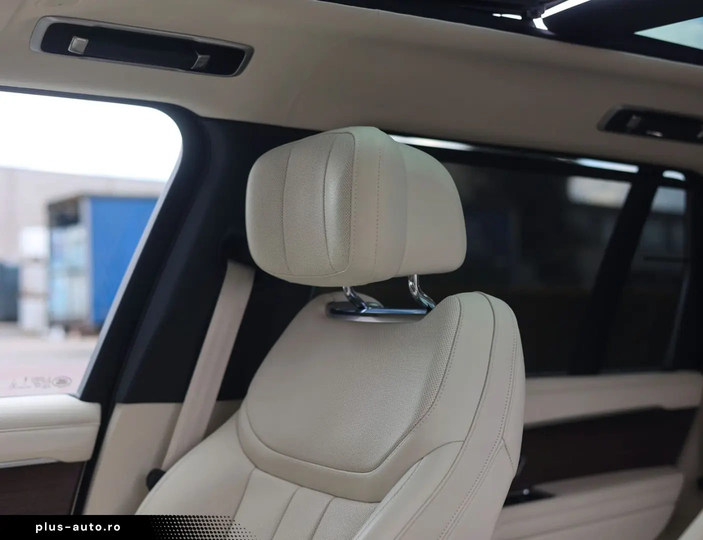 LAND ROVER Range Rover P460e Autobiography LWB
