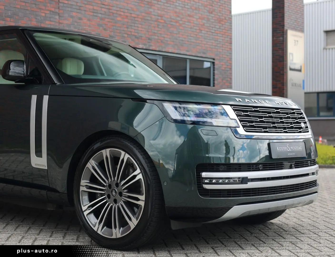 LAND ROVER Range Rover P460e Autobiography LWB