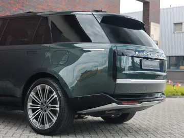 LAND ROVER Range Rover P460e Autobiography LWB