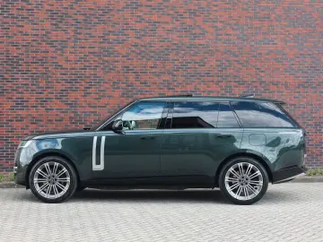 LAND ROVER Range Rover P460e Autobiography LWB
