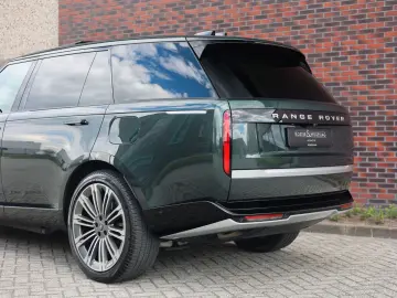 LAND ROVER Range Rover P460e Autobiography LWB