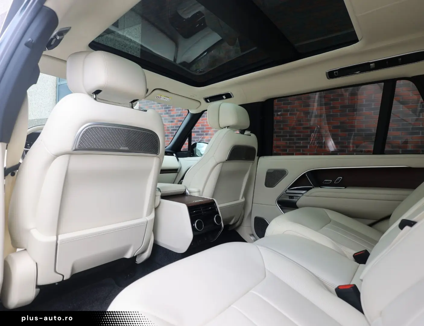 LAND ROVER Range Rover P460e Autobiography LWB