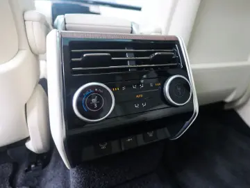 LAND ROVER Range Rover P460e Autobiography LWB