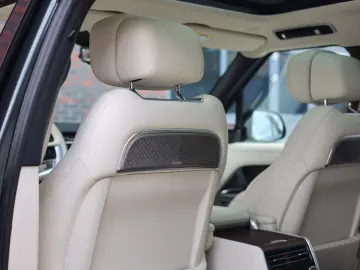 LAND ROVER Range Rover P460e Autobiography LWB