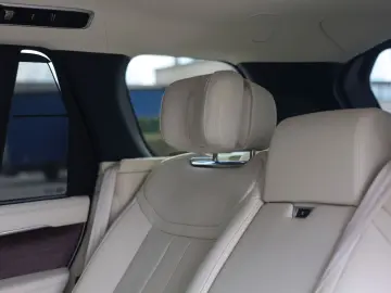 LAND ROVER Range Rover P460e Autobiography LWB
